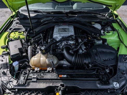 Used 2020 Ford Mustang Shelby GT500 w/ Technology Package image 35