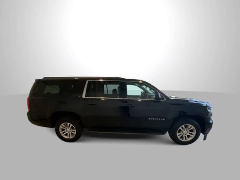 Used 2020 Chevrolet Suburban LT image 9