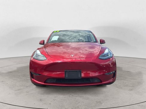Used 2024 Tesla Model Y Long Range AWD/4WD image 2