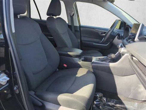 Used 2024 Toyota RAV4 XLE image 27
