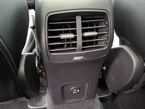 Used 2022 Ford Escape SEL AWD/4WD image 11