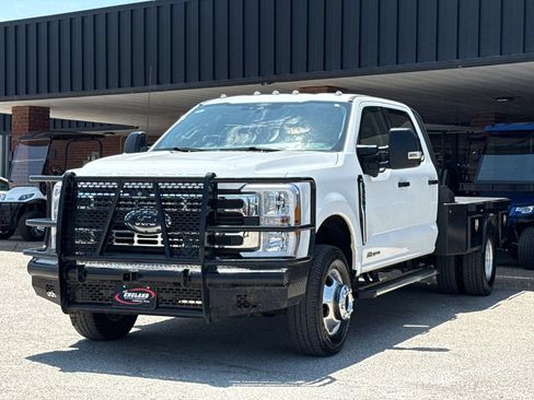 Used 2025 Ford F350 XLT w/ 360-Degree Camera Package AWD/4WD image 3