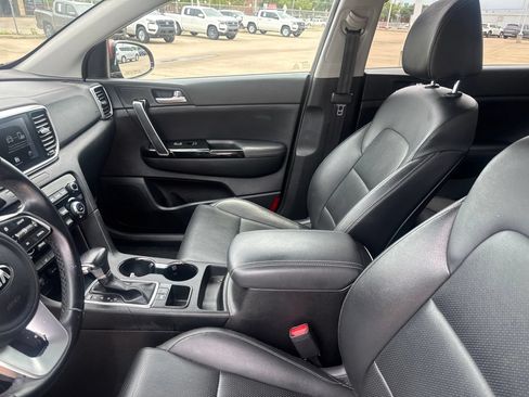 Used 2020 Kia Sportage EX FWD image 42