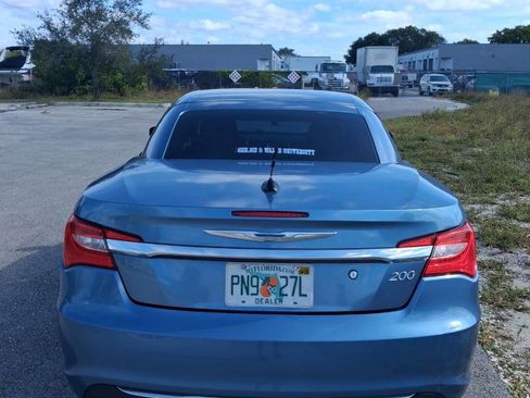 Used 2011 Chrysler 200 Limited image 6