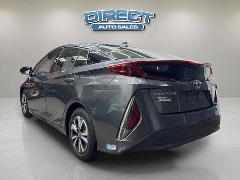 Used 2017 Toyota Prius Prime Plus image 4