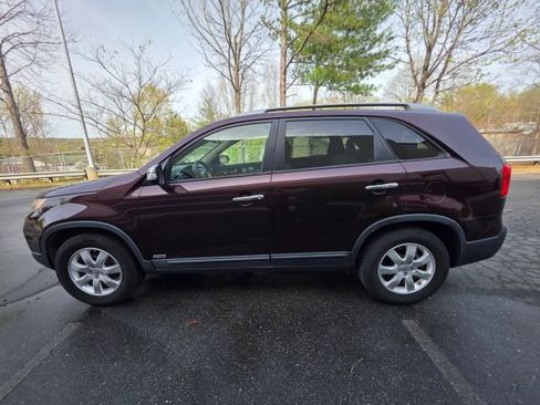 Used 2013 Kia Sorento LX image 8