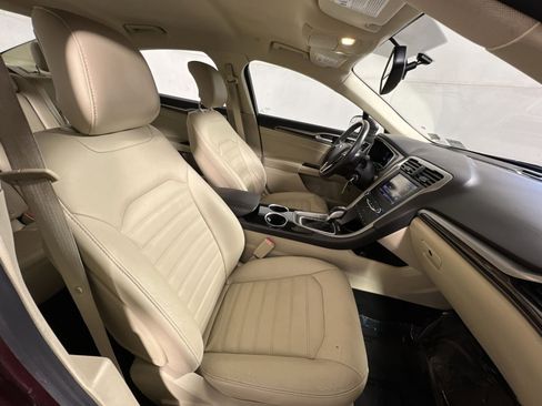 Used 2013 Ford Fusion SE image 23