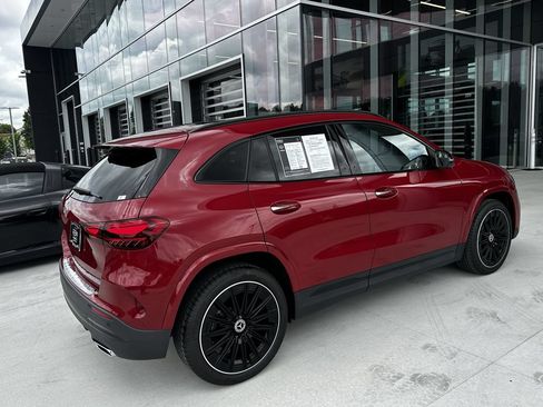 Certified 2025 Mercedes-Benz GLA 250 image 8