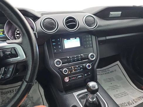 Used 2021 Ford Mustang Coupe RWD image 22