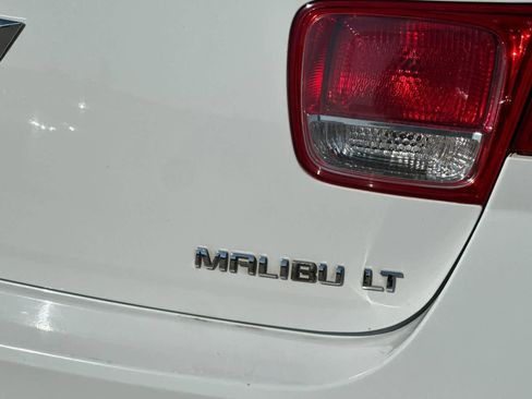 Used 2015 Chevrolet Malibu LT image 32