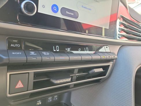 Used 2025 Toyota Camry LE image 21