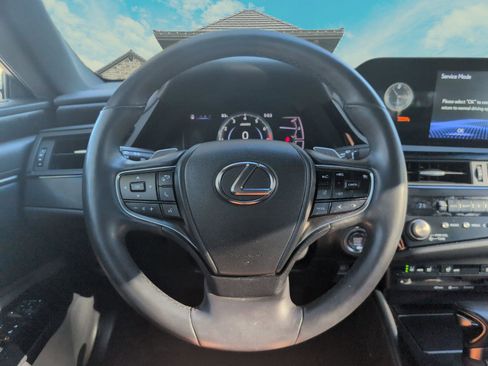 Certified 2022 Lexus ES 350 w/ Premium Package image 10