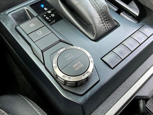 Used 2024 Toyota Tacoma TRD Sport w/ TRD Sport Upgrade Package image 32