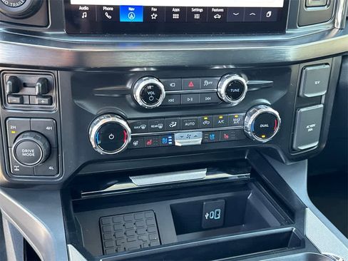 New 2025 Ford F250 Lariat w/ Lariat Ultimate Package image 31