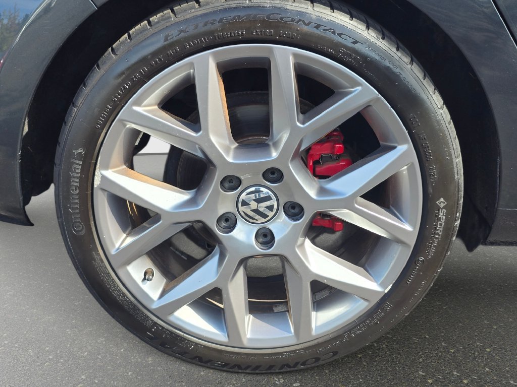 Used 2014 Volkswagen GTI Wolfsburg Edition FWD image 35