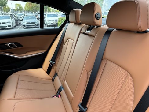 New 2026 BMW 330i Sedan w/ Convenience Package RWD image 33