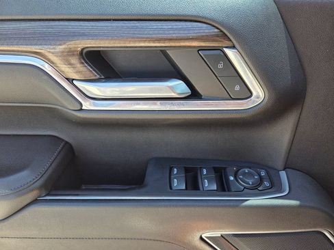 Used 2023 Chevrolet Silverado 1500 LT AWD/4WD image 23
