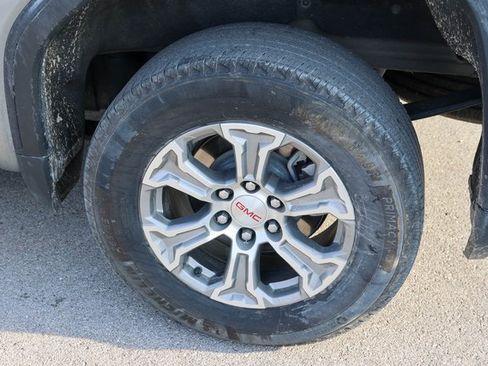 Used 2024 GMC Sierra 1500 SLT image 7