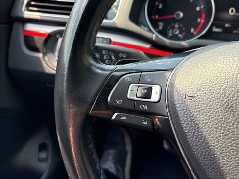 Used 2019 Volkswagen Passat 2.0T SE R-Line FWD image 13