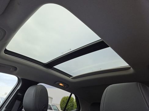 Used 2023 Buick Encore GX Essence w/ Advanced Technology Package image 3