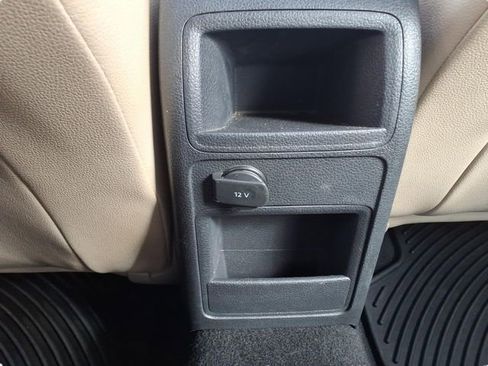 Used 2017 Volkswagen Jetta SE image 13