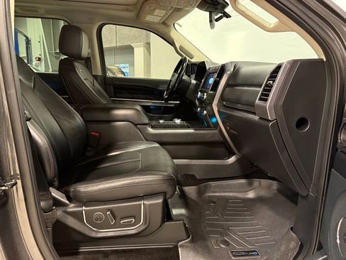 Used 2018 Ford Expedition Max Platinum image 28