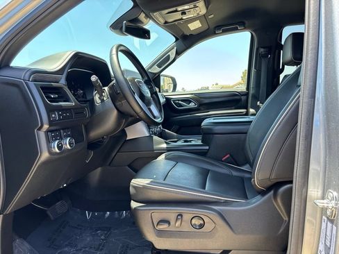 Used 2024 GMC Yukon SLT AWD/4WD image 12