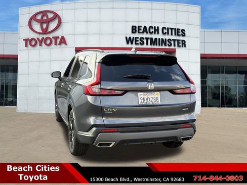 Used 2025 Honda CR-V Sport Touring image 9