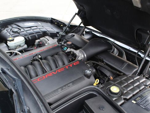 Used 2002 Chevrolet Corvette Convertible w/ Preferred Equipment Group2 RWD image 41