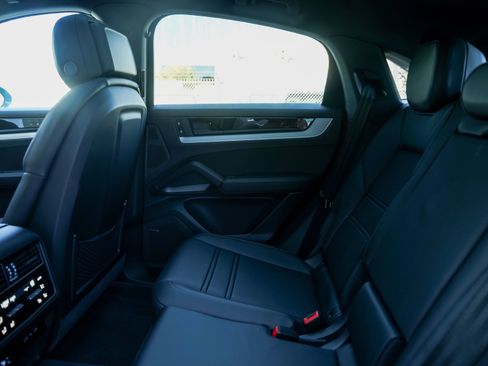 New 2026 Porsche Cayenne E-Hybrid image 29