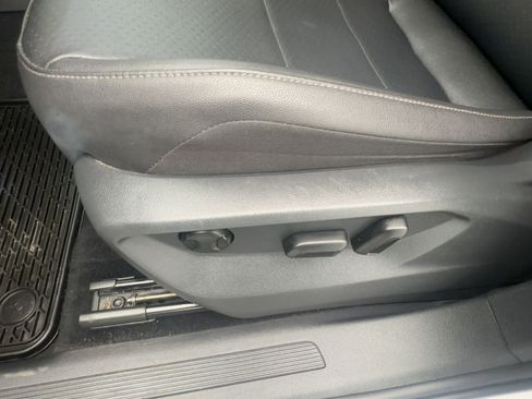 Used 2020 Volkswagen Tiguan SEL image 14