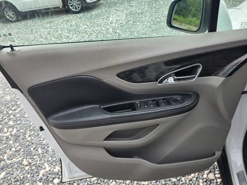 Used 2016 Buick Encore FWD image 11