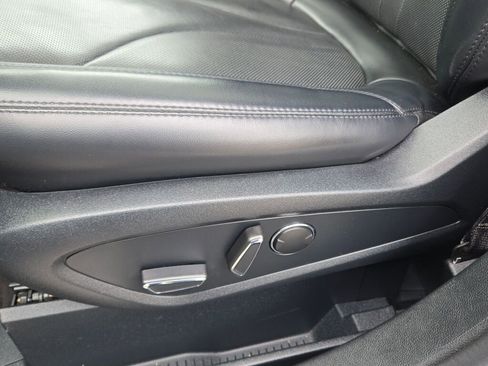 Used 2021 Lincoln Nautilus Reserve w/ Monochromatic Package AWD/4WD image 31