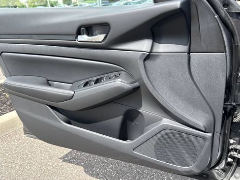 Certified 2025 Nissan Altima 2.5 SV w/ SV Premium Package FWD image 26