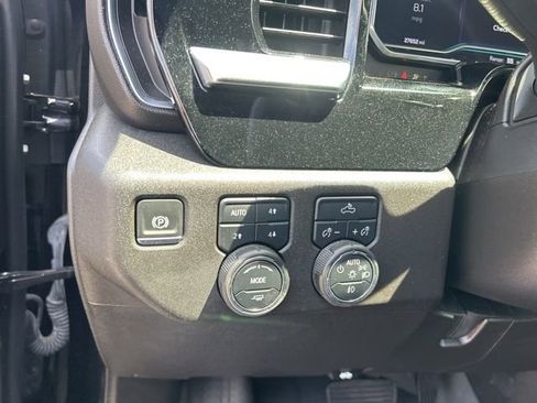Used 2024 Chevrolet Silverado 1500 RST w/ Redline Edition AWD/4WD image 17