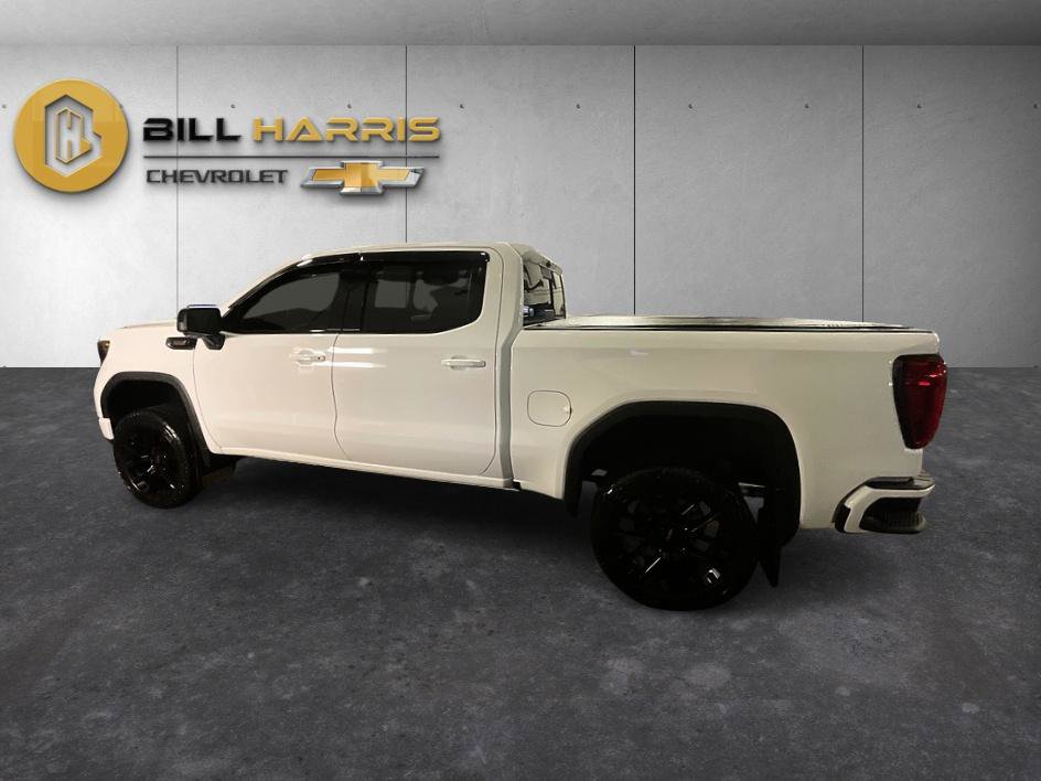 Used 2025 GMC Sierra 1500 AT4 w/ Technology Package AWD/4WD image 13