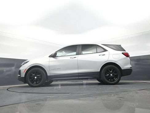 Used 2022 Chevrolet Equinox LS w/ LPO, Floor Liner Package FWD image 25