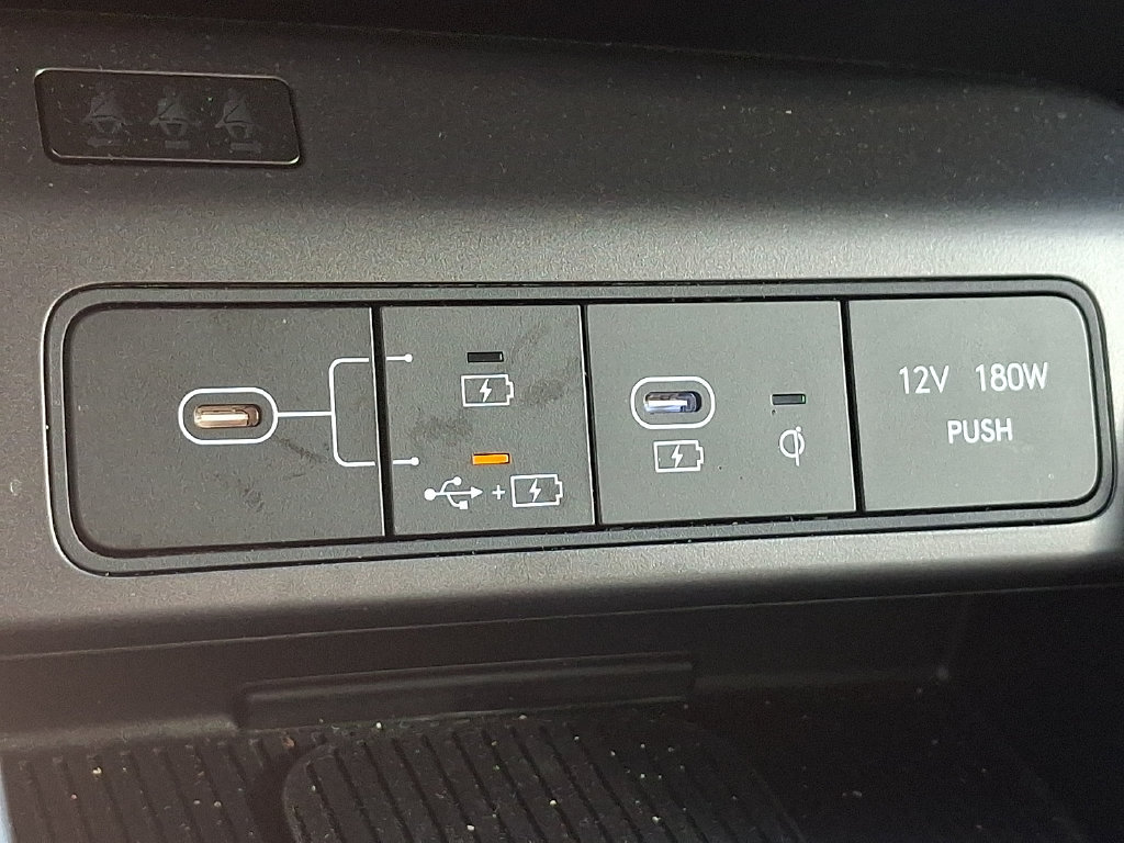 Used 2026 Hyundai Kona SEL Premium AWD/4WD image 24