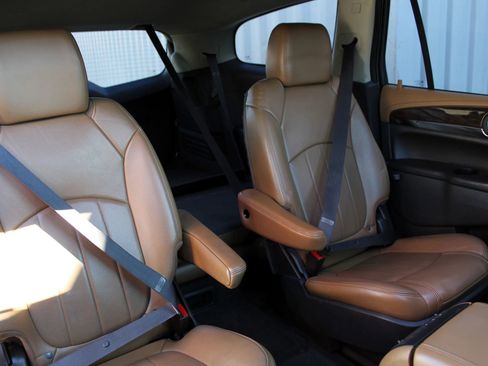 Used 2014 Buick Enclave Leather image 15