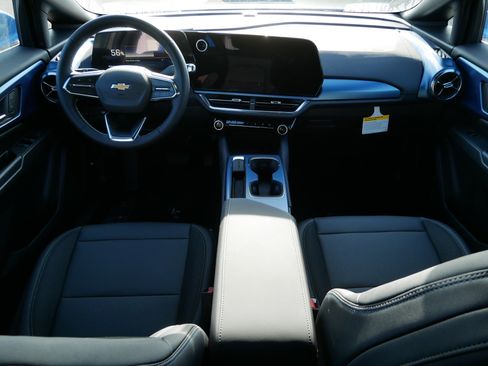 New 2026 Chevrolet Equinox EV LT image 5