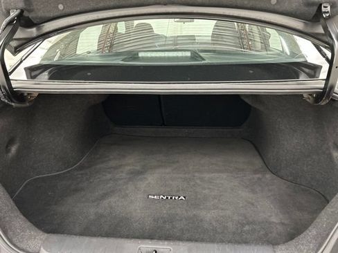 Used 2024 Nissan Sentra SV FWD image 23
