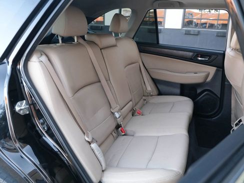 Used 2016 Subaru Outback 2.5i Limited image 30