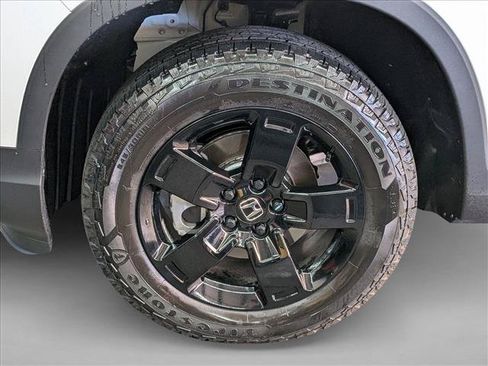 Used 2025 Honda Ridgeline Black Edition image 30