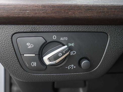 Used 2022 Audi Q5 2.0T Premium Plus image 31