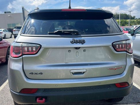 Used 2019 Jeep Compass Trailhawk w/ Safety & Security Group AWD/4WD image 3