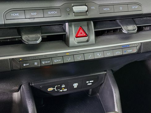 Used 2025 Kia K4 LXS image 24