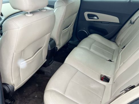 Used 2011 Chevrolet Cruze LTZ image 18