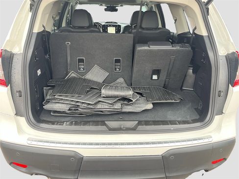 Used 2024 Subaru Ascent Touring image 28
