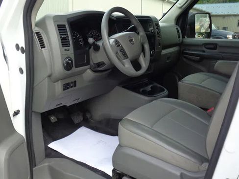 Used 2018 Nissan NV 2500 S RWD image 14