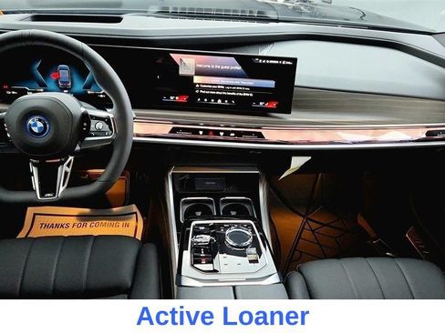 Used 2025 BMW i7 xDrive60 AWD/4WD image 26